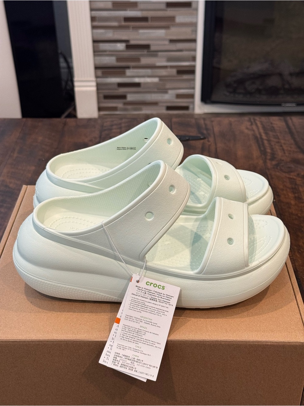 CROCS Classic Crush Sandal
